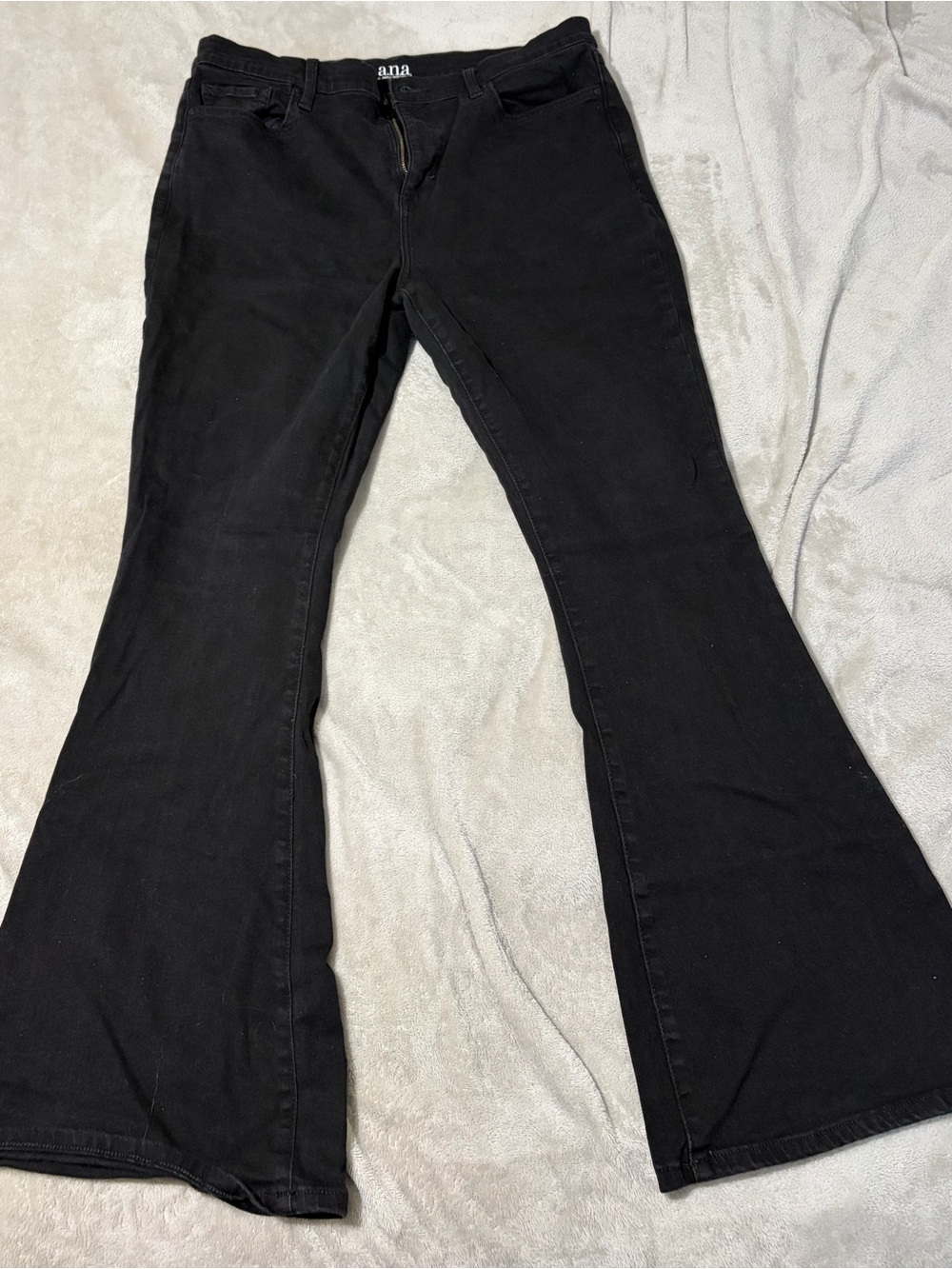 a.n.a High Rise Flare Jeans Black Women’s Size 14 Stretch Denim